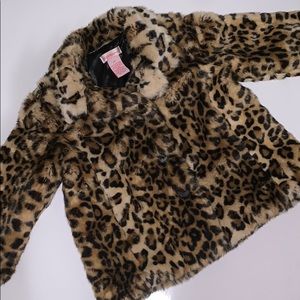 2T Faux fur leopard coat